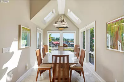 292 N Lotus Isle Dr, Portland, OR 97217 - Photo 25
