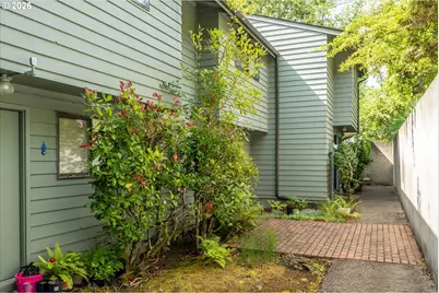 4431 Fox Hollow Rd #6, Eugene, OR 97401 - Photo 25