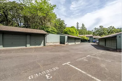 4431 Fox Hollow Rd #6, Eugene, OR 97401 - Photo 35