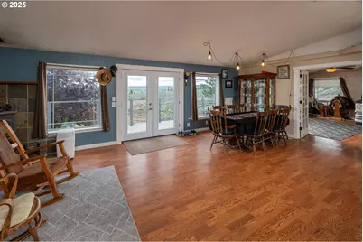 82678 Shotgun Pass Ln, Christmas Valley, OR 97641 - Photo 9