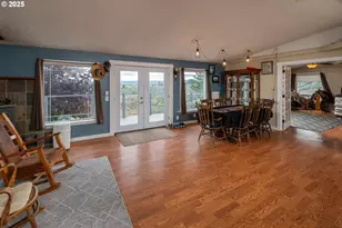 82678 Shotgun Pass Ln, Christmas Valley, OR 97641 - Photo 9