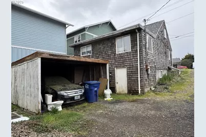 714 NW Coast St, Newport, OR 97365 - Photo 3