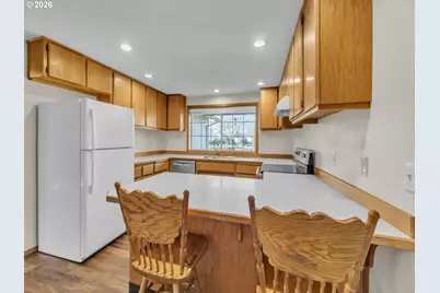 1160 SW Goucher St, McMinnville, OR 97128 - Photo 11