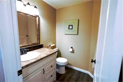 1145 S 6th St, Harrisburg, OR 97446 - Photo 11