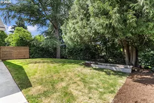 19065 NW Astoria Dr, Portland, OR 97229 - Photo 35