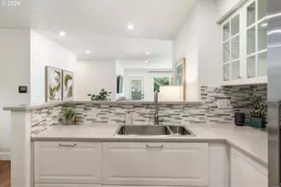 19065 NW Astoria Dr, Portland, OR 97229 - Photo 13