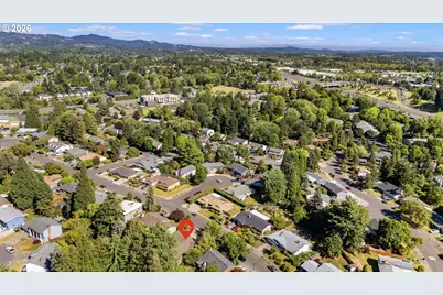 19065 NW Astoria Dr, Portland, OR 97229 - Photo 39
