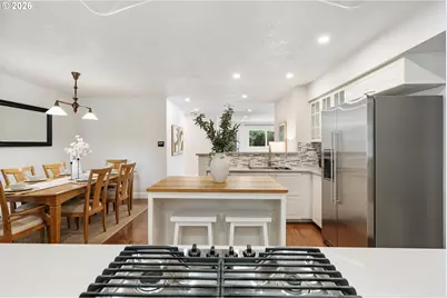 19065 NW Astoria Dr, Portland, OR 97229 - Photo 9