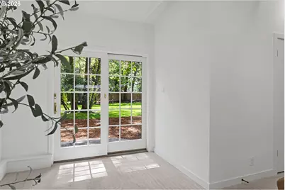 6054 Carman Dr, Lake Oswego, OR 97035 - Photo 19