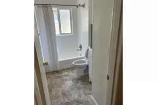 11016 NE Fargo St, Portland, OR 97220 - Photo 15
