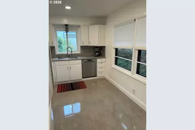 11016 NE Fargo St, Portland, OR 97220 - Photo 5