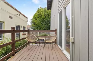 2301 SE Caruthers St, Portland, OR 97214 - Photo 11