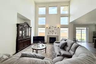 13526 SE Ellen Dr, Clackamas, OR 97015 - Photo 5