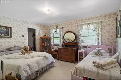 1349 Willis Creek Rd, Winston, OR 97496 - Photo 23