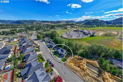 2620 NW Brockway Rd, Winston, OR 97496 - Photo 3
