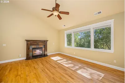 2620 NW Brockway Rd, Winston, OR 97496 - Photo 7