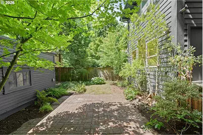 1534 SE Taylor St, Portland, OR 97214 - Photo 39