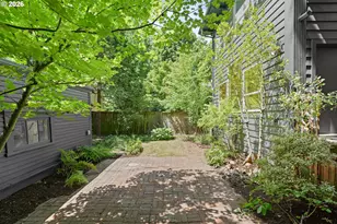 1534 SE Taylor St, Portland, OR 97214 - Photo 39