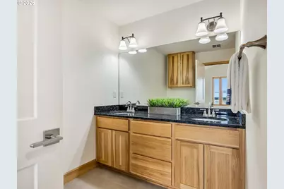 423 Chinook Ave, Astoria, OR 97103 - Photo 19