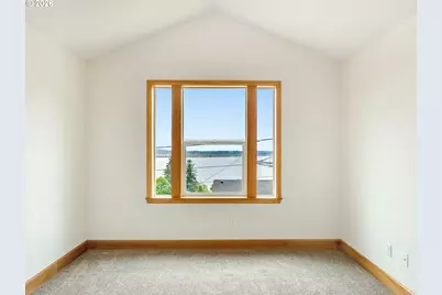 423 Chinook Ave, Astoria, OR 97103 - Photo 17