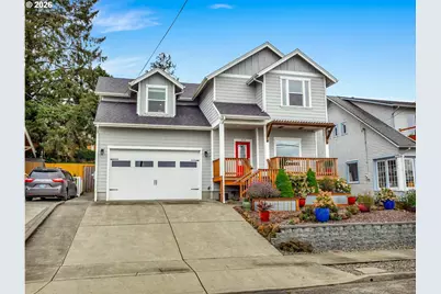 423 Chinook Ave, Astoria, OR 97103 - Photo 1