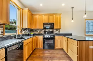 423 Chinook Ave, Astoria, OR 97103 - Photo 9