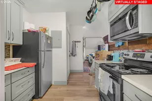 16816 SE Stark St, Portland, OR 97233 - Photo 7