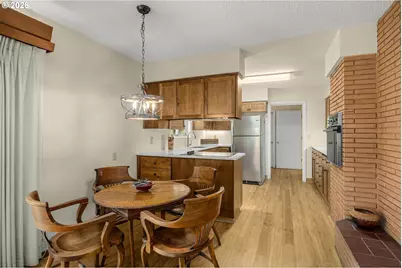3223 17th Pl, Forest Grove, OR 97116 - Photo 9
