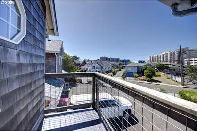 303 Avenue C, Seaside, OR 97138 - Photo 21