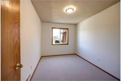 303 Avenue C, Seaside, OR 97138 - Photo 27