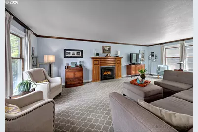 16346 NE Tillamook St, Portland, OR 97230 - Photo 7