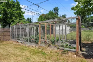 2249 SE 185th Ave, Portland, OR 97233 - Photo 29