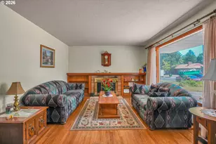 2249 SE 185th Ave, Portland, OR 97233 - Photo 5