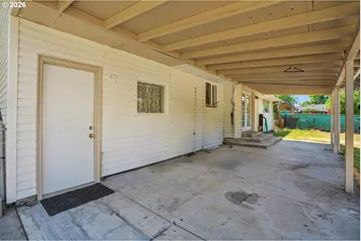 2249 SE 185th Ave, Portland, OR 97233 - Photo 25
