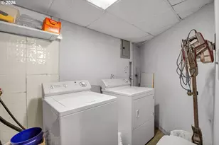 2249 SE 185th Ave, Portland, OR 97233 - Photo 39