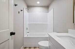 1946 7th St, Springfield, OR 97477 - Photo 25