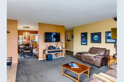 14029 NE Fremont Ct, Portland, OR 97230 - Photo 7