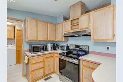 4730 NE Auburn Rd #125, Salem, OR 97301 - Photo 9