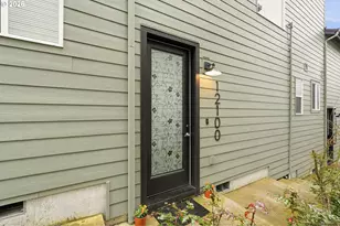 [Address not provided], Portland, OR 97216 - Photo 5