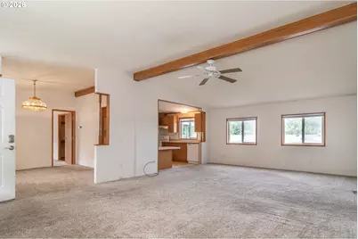 190 Olivia Ln, Roseburg, OR 97470 - Photo 3