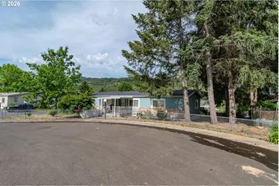 190 Olivia Ln, Roseburg, OR 97470 - Photo 15