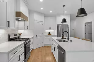 826 SE 37th St, Battle Ground, WA 98604 - Photo 9