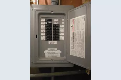 711 N Columbia River Hwy, Saint Helens, OR 97051 - Photo 31