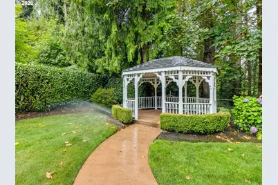 1845 N Teakwood Cir, Canby, OR 97013 - Photo 47
