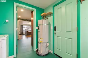 2115 Arthur St, Eugene, OR 97405 - Photo 23