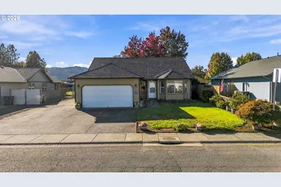 2658 S 12th St, Lebanon, OR 97355 - Photo 1