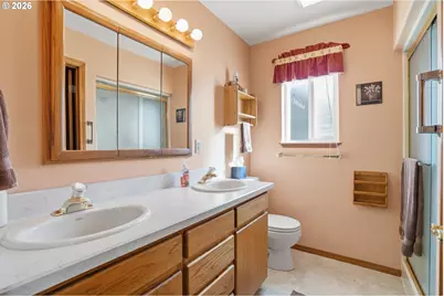 2658 S 12th St, Lebanon, OR 97355 - Photo 23