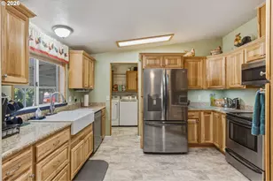 333 Franklin Pl, Longview, WA 98632 - Photo 9