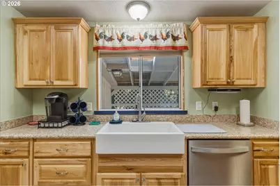 333 Franklin Pl, Longview, WA 98632 - Photo 11