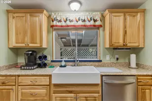 333 Franklin Pl, Longview, WA 98632 - Photo 11